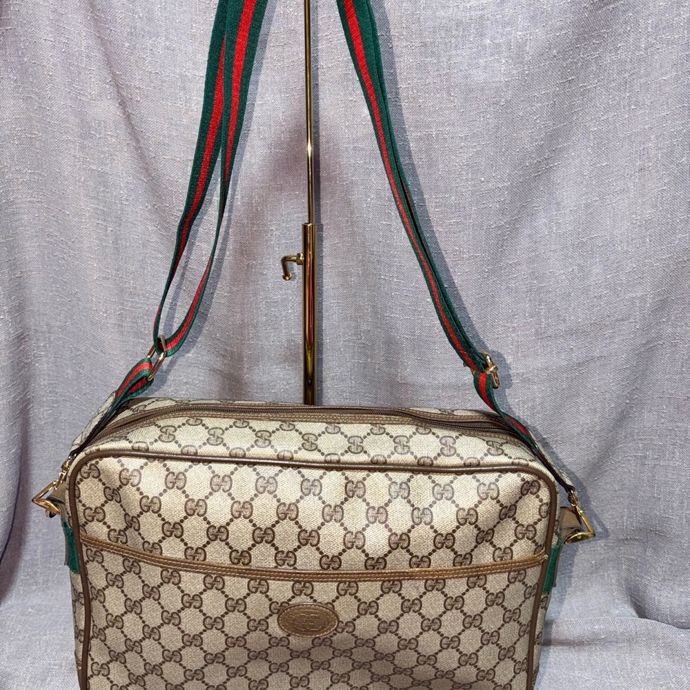 Gucci Beige GG Supreme Shoulder Bag with Green-Red Web Strap